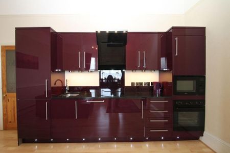 3 bedroom flat to rent - Photo 3