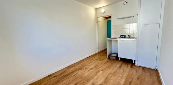 Location Appartement 1 pièce 12m² TOURS 37200 - Photo 2