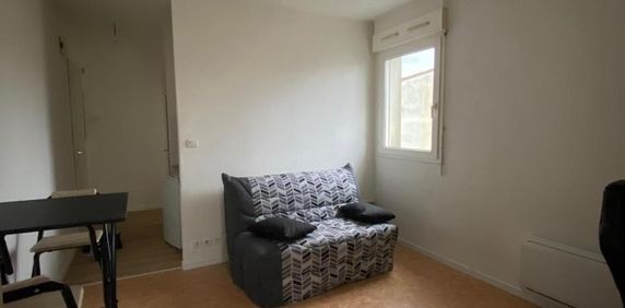 Location Appartement 1 pièce 22m² NIORT 79000 - Photo 2