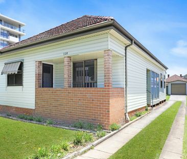 120 Kembla Street, WOLLONGONG - Photo 1