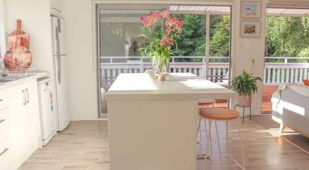 2-Bedroom Cottage in Motuoapa - Photo 3