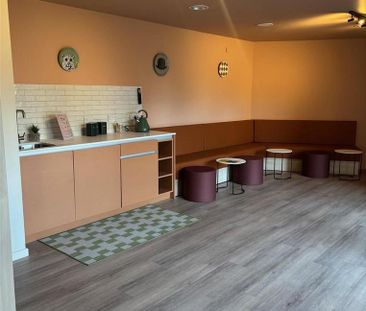 1 bedroom in a flat share to rent - Photo 5