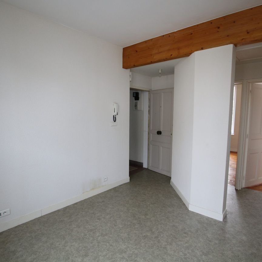 Location Appartement 2 pièces 41m² CLERMONT FERRAND 63000 - Photo 1