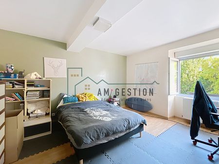 Location Maison 5 pièces 143m² - Photo 3