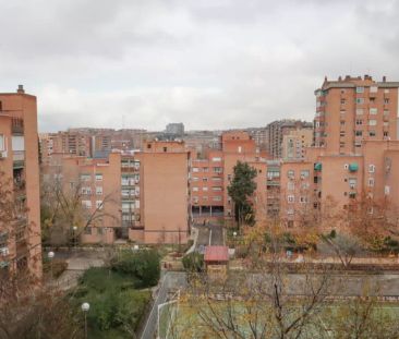 3-bedroom apartment for rent in Madrid - Foto 1