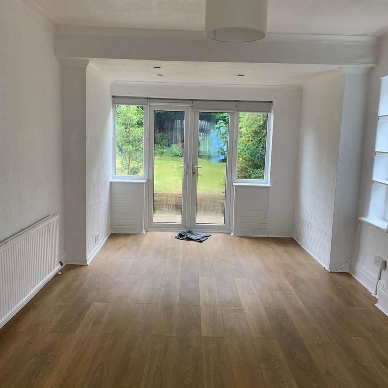 3 bedroom semi-detached house to rent - Photo 1