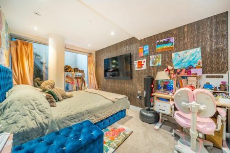 Radnor Terrace, Kensington, W14 - Photo 2