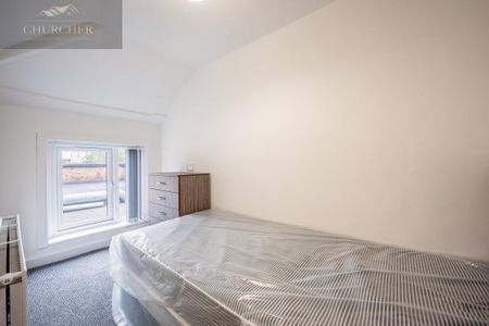 4 bedroom flat to rent - Photo 5