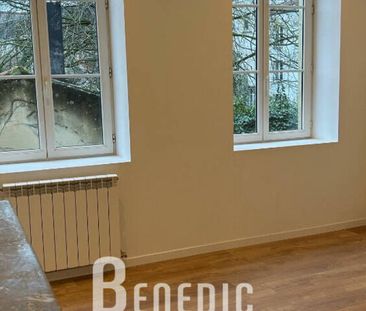 METZ CENTRE Location F1bis dans résidence ancienne - Photo 4