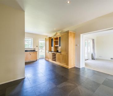 5 bedroom detached house to rent - Photo 6