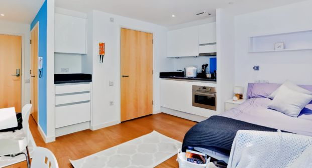 Premium Upper Floor - Photo 1
