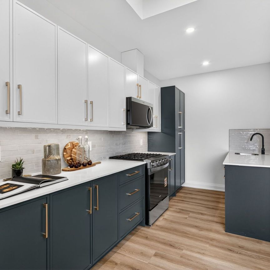 For Lease - 1 DUNSMORE Garden Unit# D, Toronto, Ontario - Photo 1