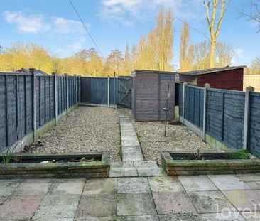 3 bedroom semi-detached house to rent - Photo 6