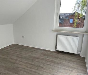 Nachmieter gesucht zum 15.01.2025: Attraktive 2,5 Zimmer Dachgescho... - Photo 5