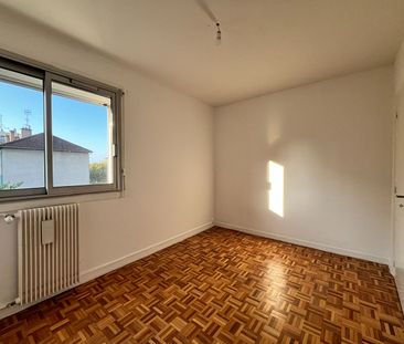 Location Appartement 4 pièces 68m² - Photo 4