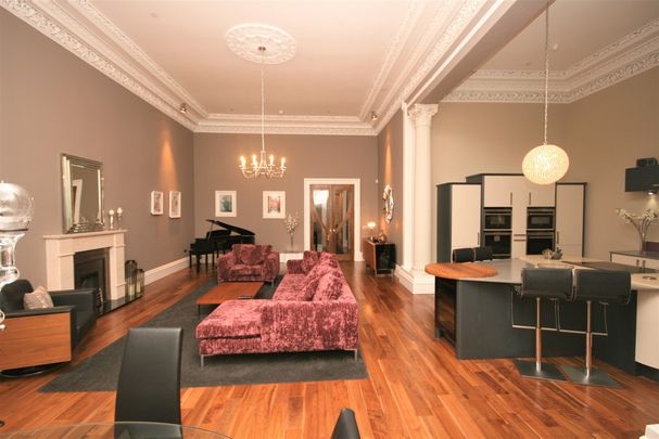 Park Gardens, Spectacular 2 Bedroom Apartment, Park District, Glasgow – Available 12/01/2026 - Photo 1