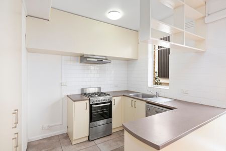 3/25 Millswyn Street, South Yarra VIC 3141 - Apartment For Rent | Domain - Photo 4