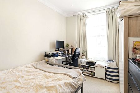 Modern two bedroom apartment in the heart of Pimlico. An elegant design style throughout, well proportioned and presented in excellent condition. - Photo 5