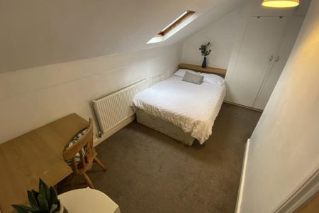 Heathfield Terrace, - Photo 5