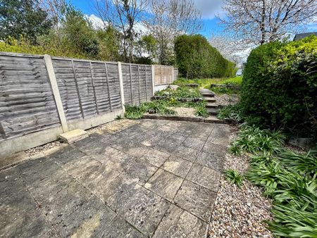3 bedroom semi-detached house to rent - Photo 3