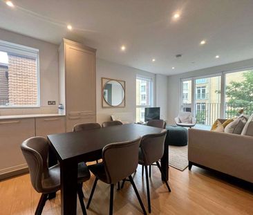 A two bedroom apartment at Huntley Wharf, built by Berkeley Homes i... - Photo 4