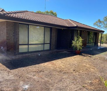 FOR LEASE – 190 Woodland Parade, Stake Hill WA 6181 - Photo 4