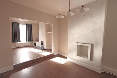 2 bedroom detached house to rent - Photo 2