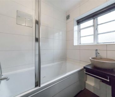 2 bedroom maisonette to rent - Photo 4