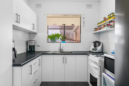 1/18 Penny Street, Semaphore SA 5019 - House For Rent - $510 | Domain - Photo 5