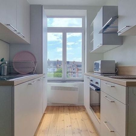 Appartement te huur in Tournai voor € 425 met 1 slaapkamer - Photo 4