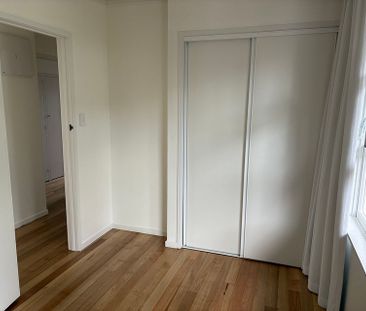 Elevated, sunny and spacious 2 bed unit - Photo 3