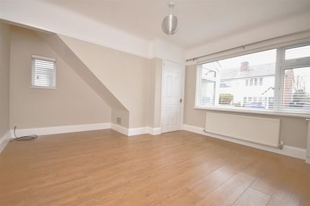 Heather Road, Heswall - Photo 2