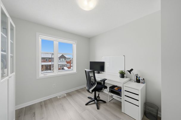 For Lease - 302 Drumlish Lane, Barrhaven, Ontario - Photo 1