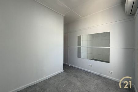 Updated 4 Bedroom Family Home&comma; in a Prime Location&excl; - Photo 5