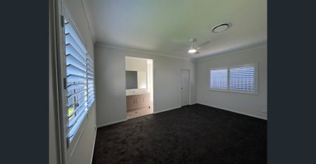 LARGE FAMILY HOME | APPLY TODAY - Photo 2