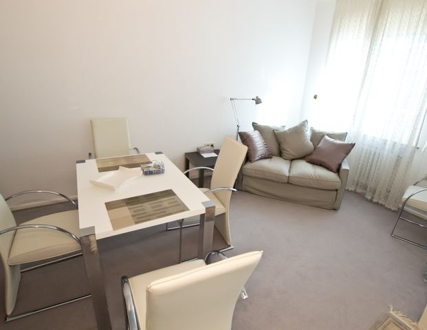 2.5 Zimmer in Düsseldorf - Photo 1