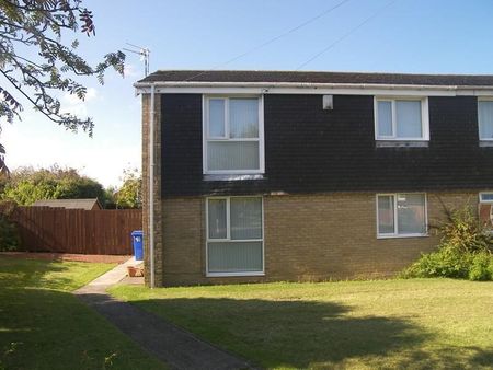 2 bed upper flat to rent in NE24 - Photo 5