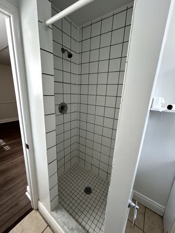 For Lease - 312 Douglas Avenue Unit# 104, Toronto, Ontario - Photo 2