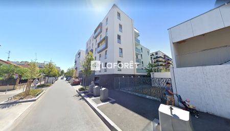 Apartment - Photo 2