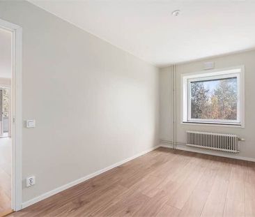 Rosenhöjdsvägen, Södertälje - Photo 4