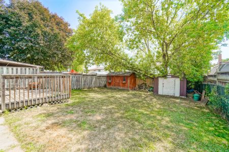 For Lease - 20 Little Avenue, Clarington, Ontario - Photo 3