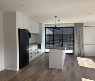 NEAR-NEW CONTEMPORARY LIVING - Photo 4