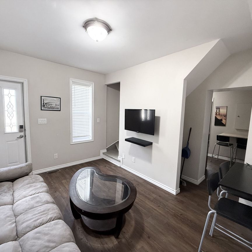 For Lease - 4686 Zimmerman Avenue Unit# Unit 2, Niagara Falls, Ontario - Photo 1