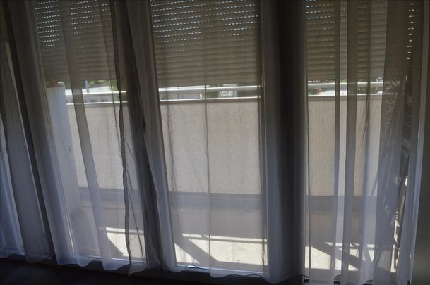 Kiadó felújított panel lakás - Pécs - Fotó 1