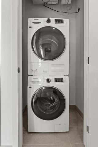 2161 Melrose - Photo 4