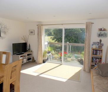 2 bedroom semi-detached house to rent - Photo 2