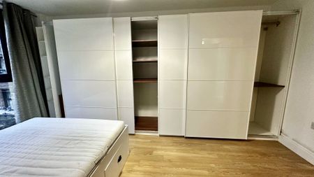 Albatross Way, London - Photo 3