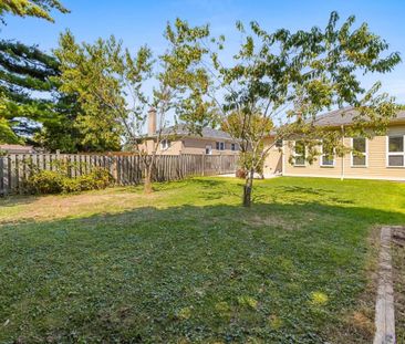 For Lease - 236 Woodale Avenue, Oakville, Ontario - Photo 4