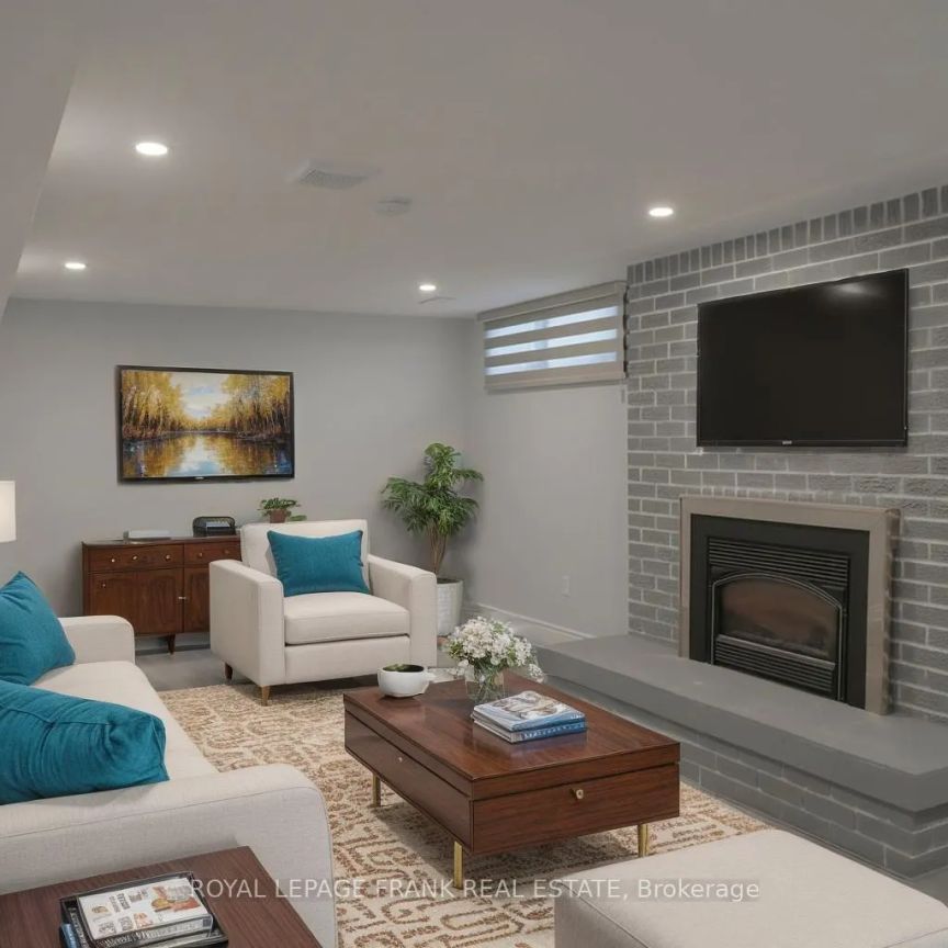 1 CRESCENT COURT - Photo 1