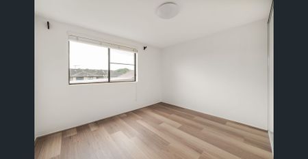 Freshly Updated Family Home in a Prime Hurlstone Park Location - Photo 3